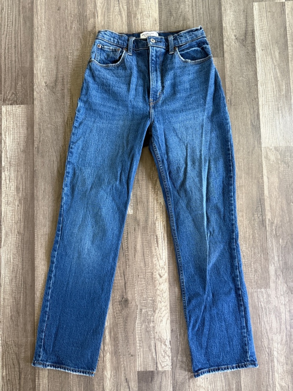 Abercrombie & Fitch Straight Leg Jeans in Medium Blue